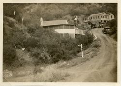 Anderson and Samwell cabins