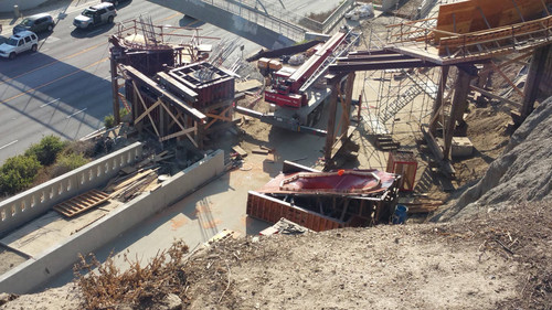 Construction of the Idaho Trail pedestrian overcrossing, May 29, 2016