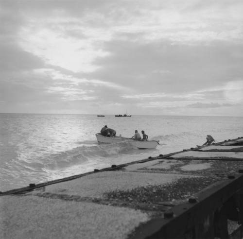 Skiff, Bikini Atoll area