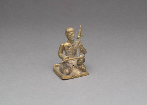 Figurine Playing Tro (Fiddle), #1