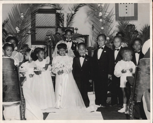 Tom Thumb Wedding', a play wedding with children, was a fundraiser for First AME Church Santa Monica