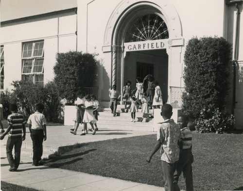 School children outside Garfield School