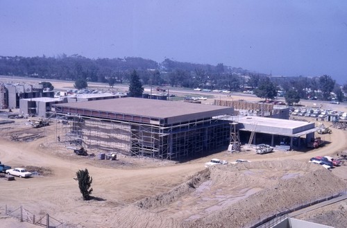 Cafeteria construction, Revelle College