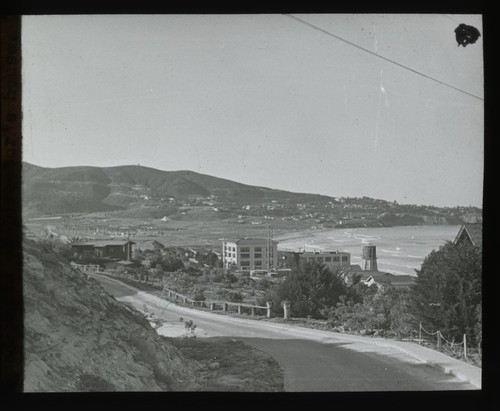 Scripps Institution of Oceanography from road