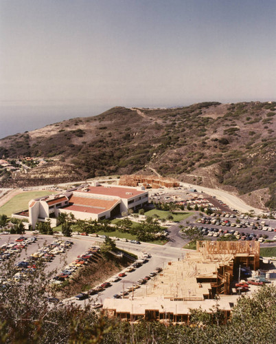 Odell McConnell Law Center with student housing under construction, circa 1983