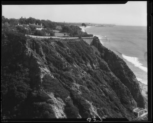Mary Virginia McCormick residence and cliffs, Pacific Palisades, 1930