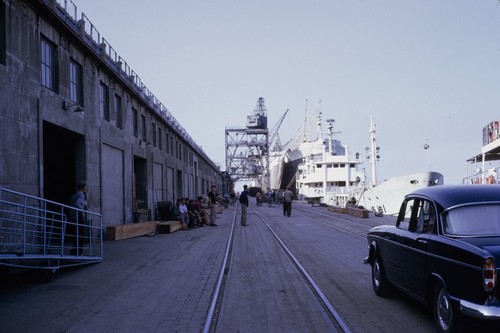 Dalian shipyard (2 of 3)