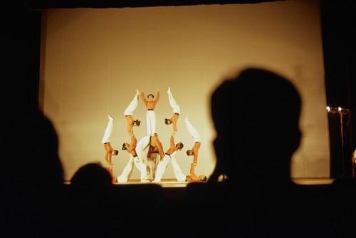 Performance by acrobats (3 of 8)