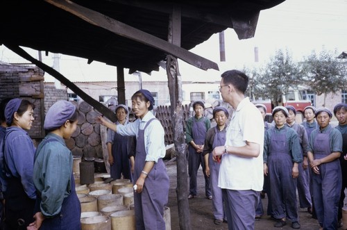 Terracotta factory workers (5 of 6)