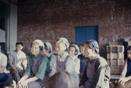 Terracotta factory workers (2 of 6)