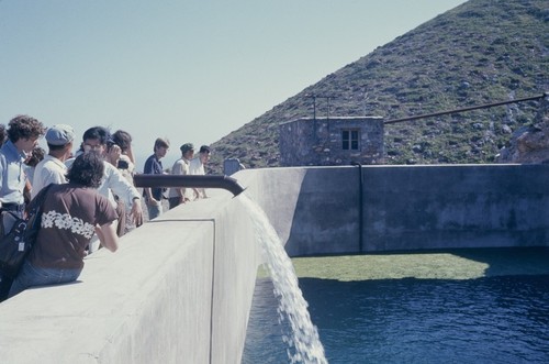 Open-top water tank