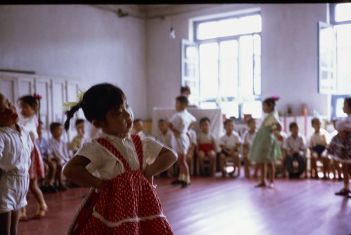 Daycare center visit, children's performance (2 of 3)