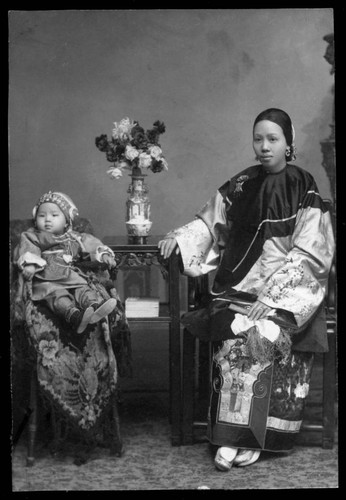 Mabel Chin and Chin Quan Gue