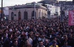 Permière manif des victimes-Derrière la bannière-6-mai 1983-J-B-CARHAIX