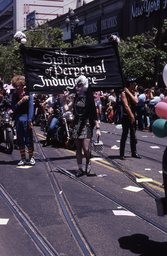 Sister Boom Boom en tête du cortège juin 1983-2