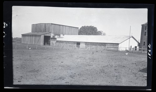 Milking Barn, To west of highway south of Lincoln