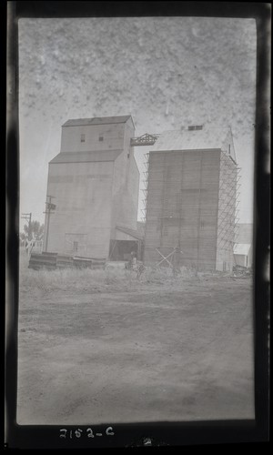 Elevators and Farm Storage, Lincoln Elevator (Farm Bureau) (c)