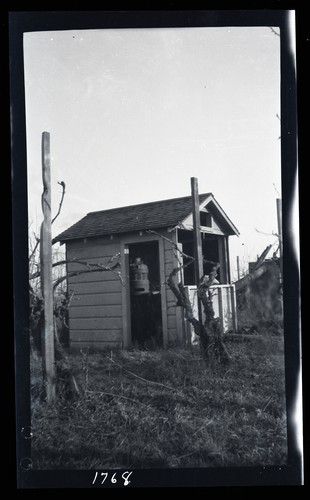 Pump House with B and J Pump, A.H. Humphrey Ranch