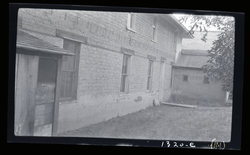 Adobe Construction, Dutton Hotel, Jolon (e)