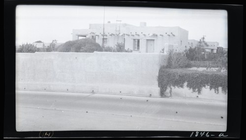 Torrey Pines Road House, on highway no. of San Diego