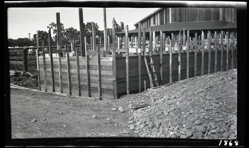Manure Pit, Baxter Dairy, Durham, Cal
