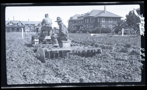 Draft of Disk Harrows, University Farm on Quad (883b)