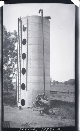 Monolithic Concrete Silo, Dick Bros. Ranch, Yolo