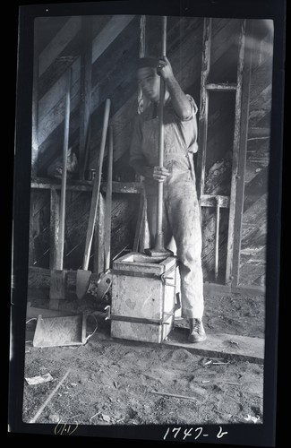 Pise de Terre Investigation, Farm Structures Lab University Farm, Davis (b)