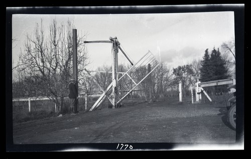 Hydraulic Gate, A.H. Humphrey ranch
