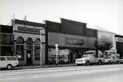 People's Music and Analy Bazaar, 132-138 North Main Street, Sebastopol, California, 1979 or 1980