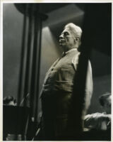 Fritz Kreisler in rehearsal, 1947 [descriptive]