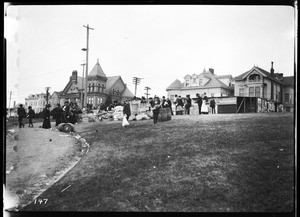 Refugee camp in San Francisco, showing a crowd of refugees, 1906