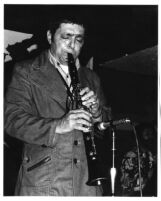 Art Pepper playing the clarinet [descriptive]