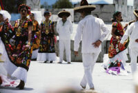 Juchitan, dancers, 1982 or 1985