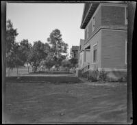 Front yard of the West's house, Los Angeles, 1897