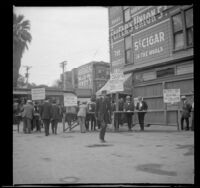 Refugees from the San Francisco Earthquake and Fire receive help at the Southern Pacific Railroad Arcade Depot, Los Angeles, 1906