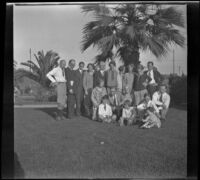 Whitaker family gathers in Alhambra Park, Alhambra, about 1930