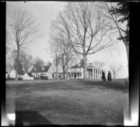 Distant view of George Washington's Mount Vernon Estate mansion, viewed from the south, Mount Vernon, 1914