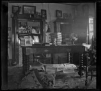 Library in the West's house at 240 South Griffin Avenue, Los Angeles, 1899