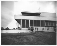 J. N. Brown House, exterior circular patio on southeast corner