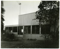 Beard House, exterior side view, Altadena, California, 1934