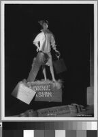 Photographs of Cashin's ready-to-wear designs for Sills and Co. featured in department store windows