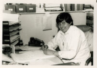 Connexxus office: Woman at desk