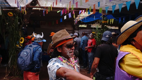 Bastonero animando el carnaval