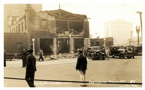 Earthquake damage near City Hall