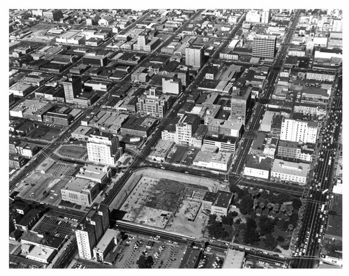 Aerial view Lincoln parking garage construction