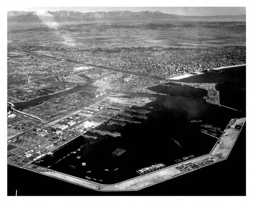 City of Long Beach and harbor