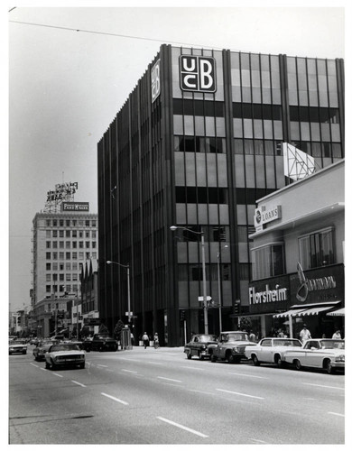 United California Bank on Pine and Broadway