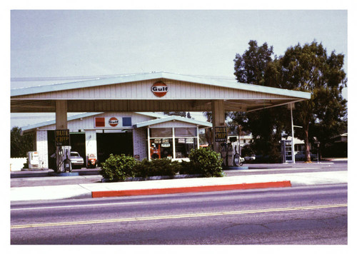 Gulf gas station