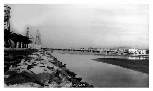 Seaside footbridge at low tide